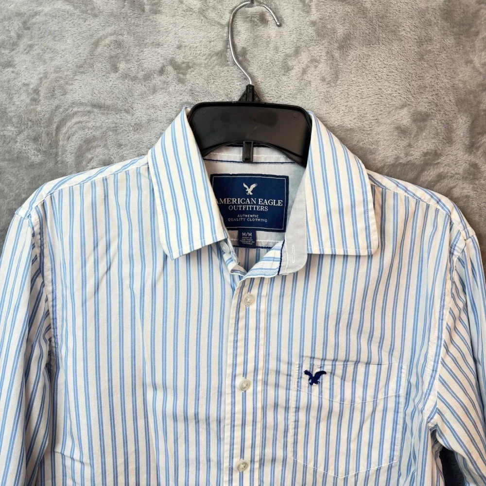 American Eagle Button Down Shirt Men Medium Blue White Striped Preppy Y2K Casual